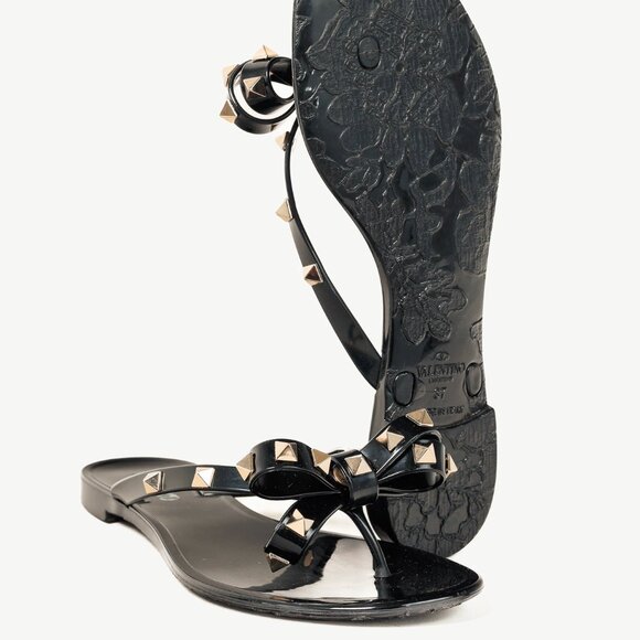 Valentino Garavani Nero Rockstud Bow Jelly Thong Sandals - Picture 5 of 10